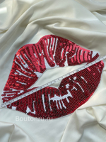 Нашивка в пайетках "Губы" красная с белым 20х27 см