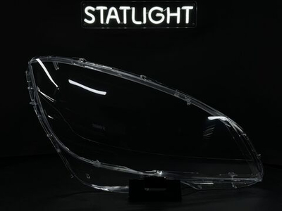 Правое стекло фары Mercedes W204 C200 2007-2011