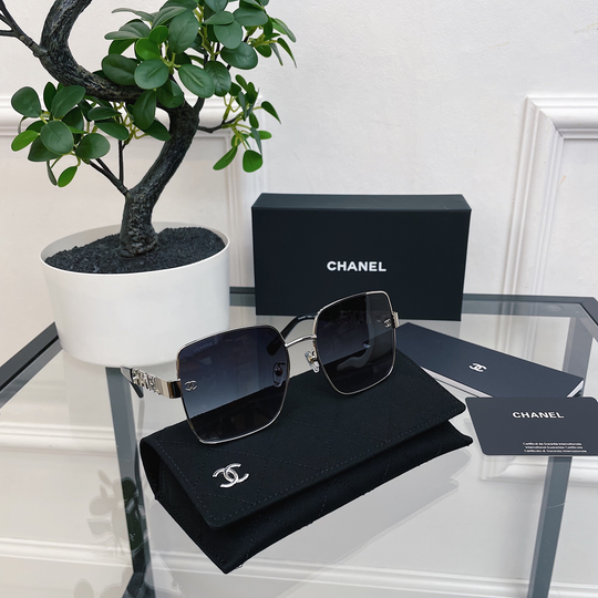 Солнцезащитные очки