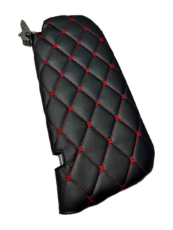 Чехлы на козырьки Kia Rio, Hyundai Solaris (2011-2017) красная нить Бабочка