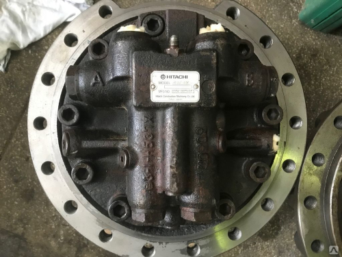 Редуктор хода Hitachi ZX200-3 с мотором