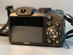 Fujifilm S1600