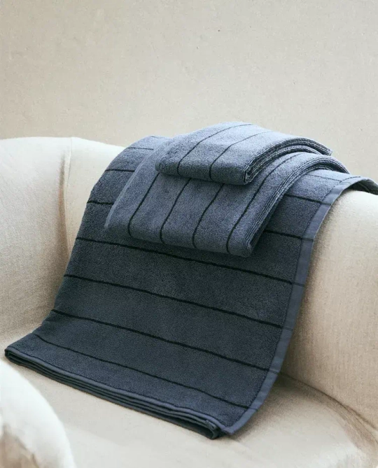 ZARA HOME БАННОЕ ПОЛОТЕНЦЕ В ПОЛОСКУ, СИНИЙ