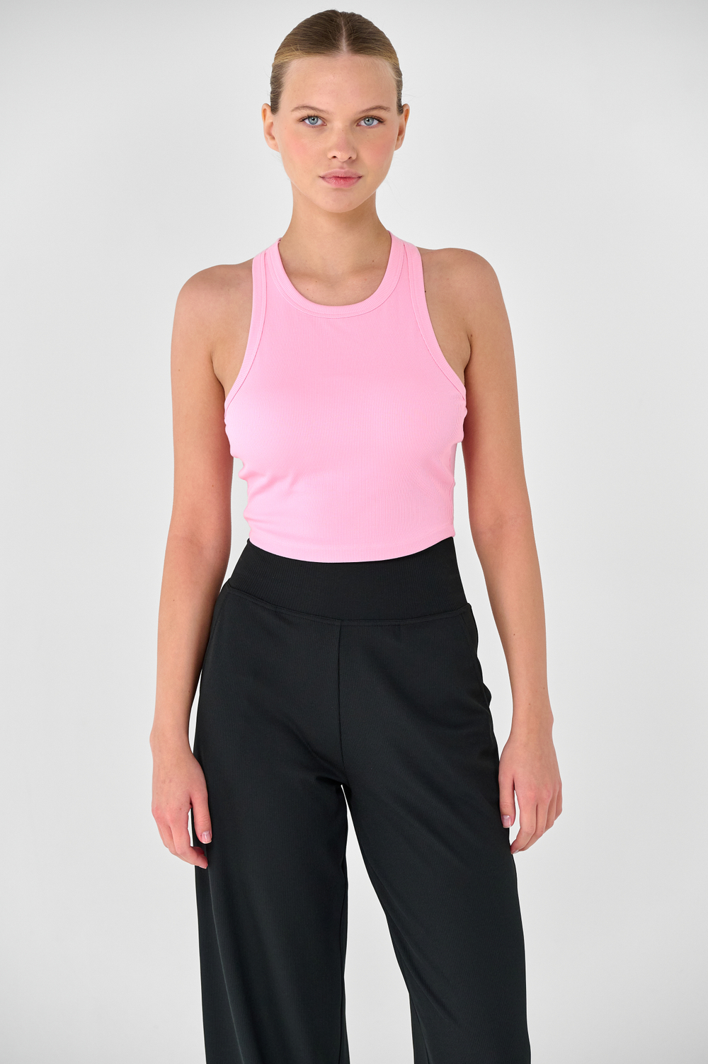 Брюки широкие с манжетами с карманами