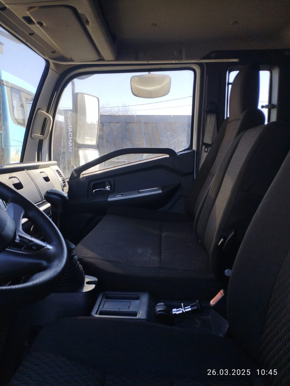 DongFeng C120 Бортовой (Евроборт) 78G001 (Евроборт, дизельный, 3,8 л., 166 л.с., МТ)