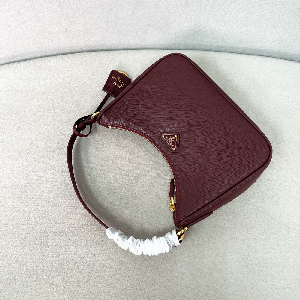 Prada Re-Edition 2005 Saffiano