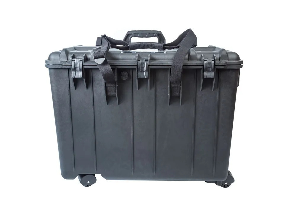 Кейс пластиковый объем 100,58л, с 4 колесиками