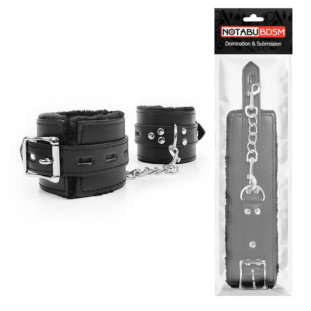 Черные наручники на металлических карабинах (Цвет: черный)