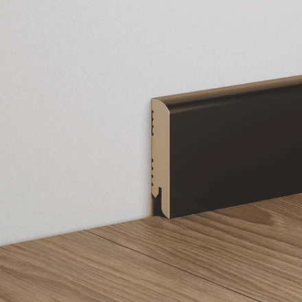 Плинтус напольный черный K-02 100 мм широкий МДФ Ликорн RAL 9005