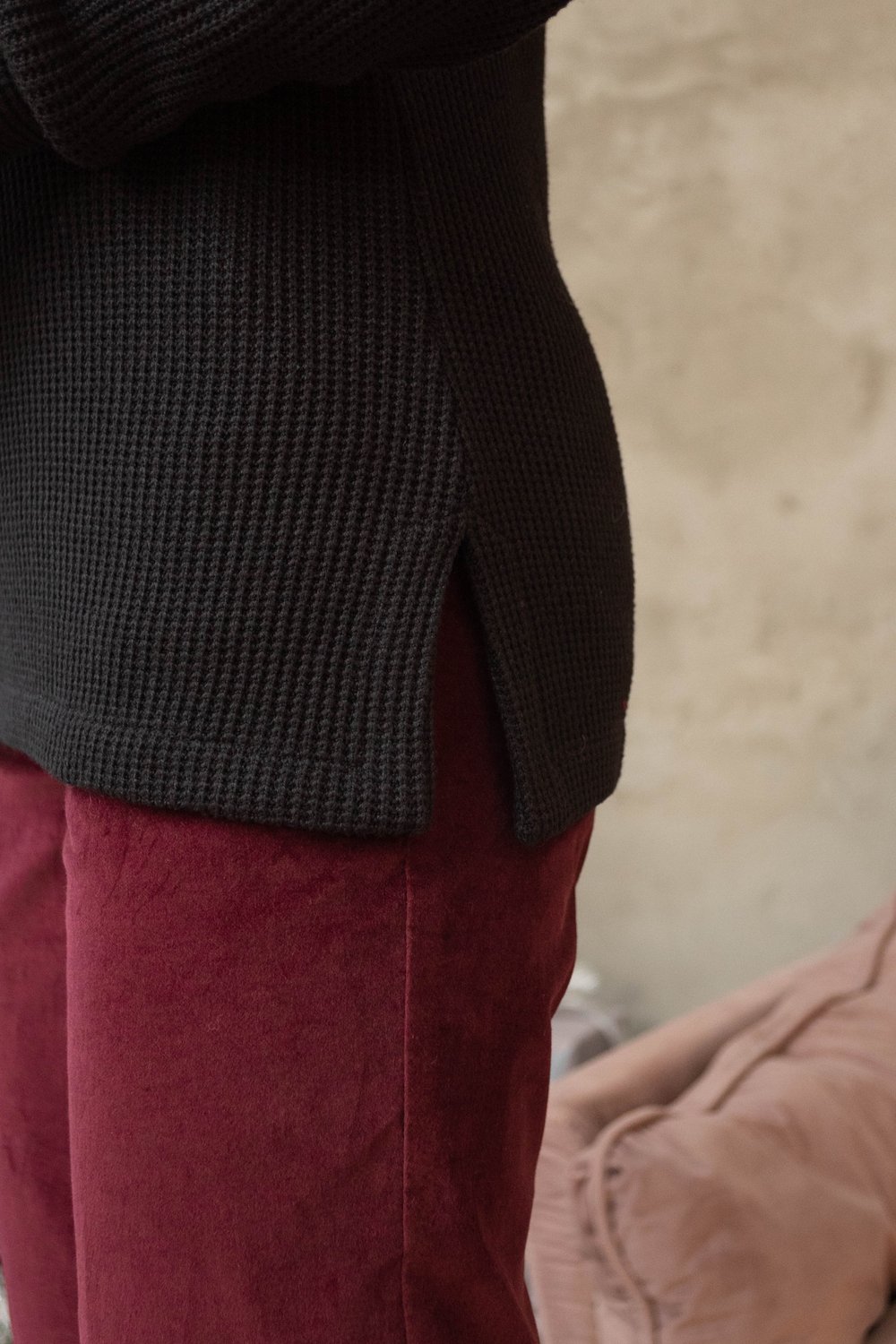 Джемпер черный с кружевом