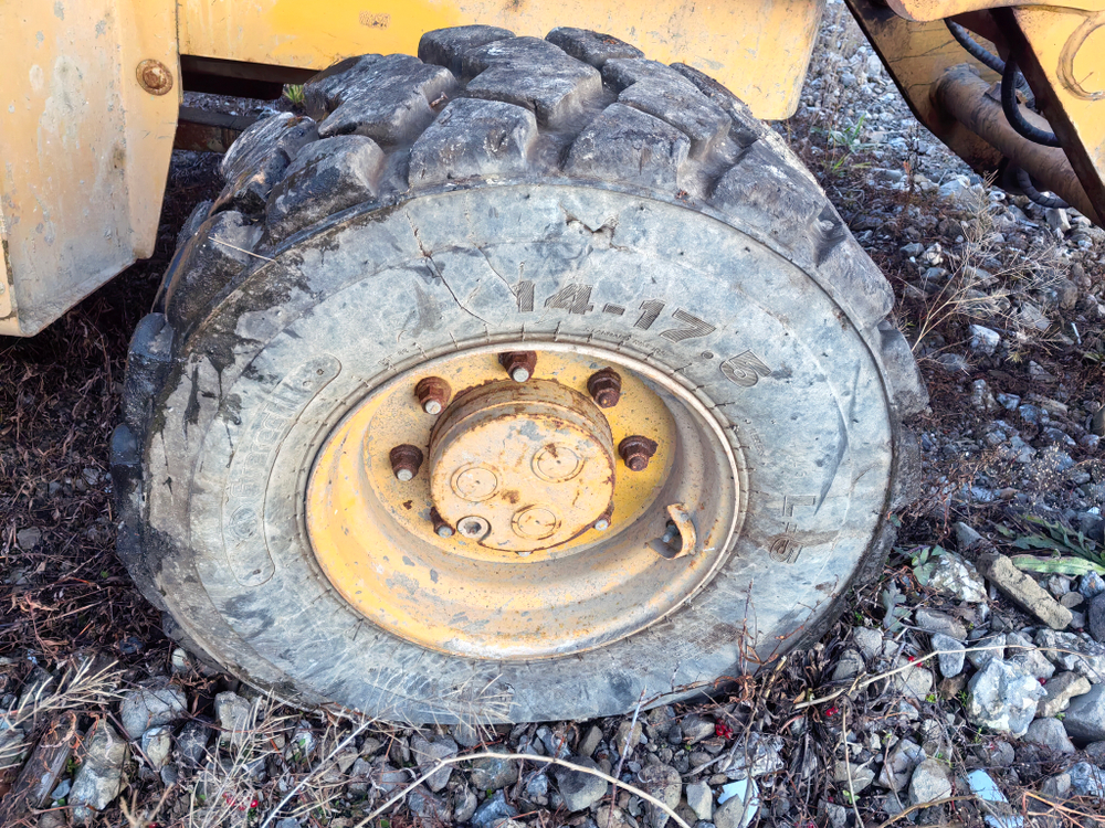 REDSTAR T17* Экскаватор-погрузчик T17,5/24 (Дизельный, 4,8 л, 102 л.с., АТ)