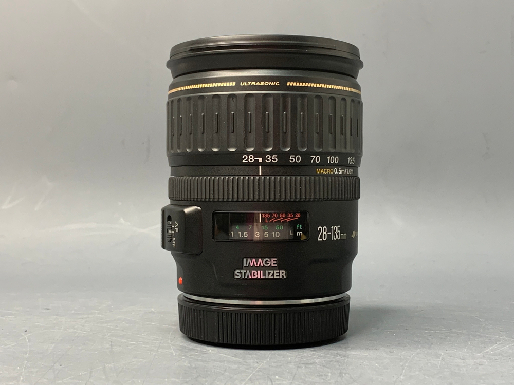 Canon EF 28-135mm 3.5-5.6 IS USM
