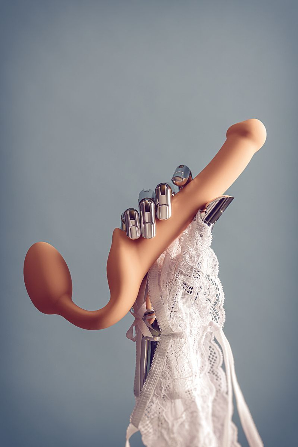 Телесный безремневой страпон Silicone Bendable Strap-On - size S (Цвет: телесный)