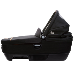 Детское автокресло Joie Calmi