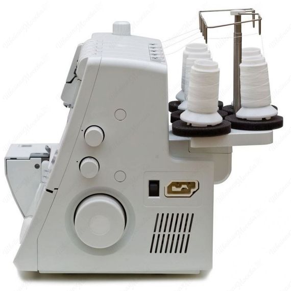 Коверлок Minerva M4000CL