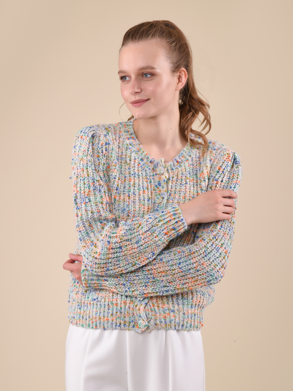 Свитер женский