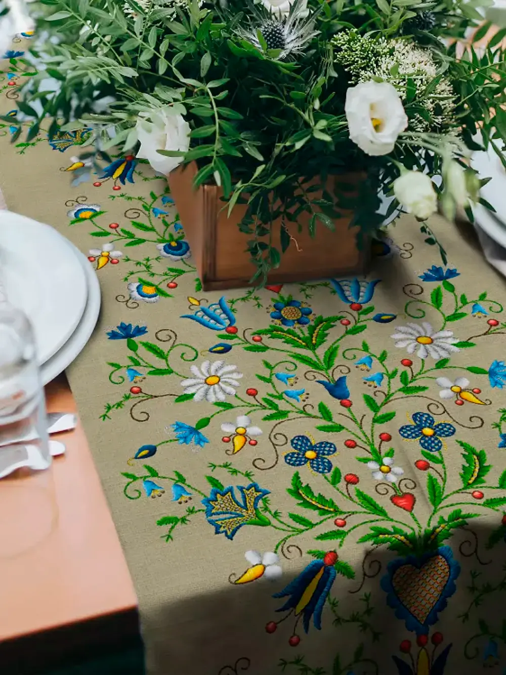 Дорожка декор на стол тканевая Сказка "Цветочный лен" 125х45 рогожка