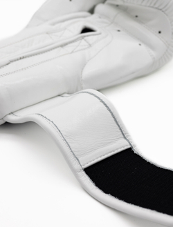 Перчатки для бокса Tomorrow Star MX белые