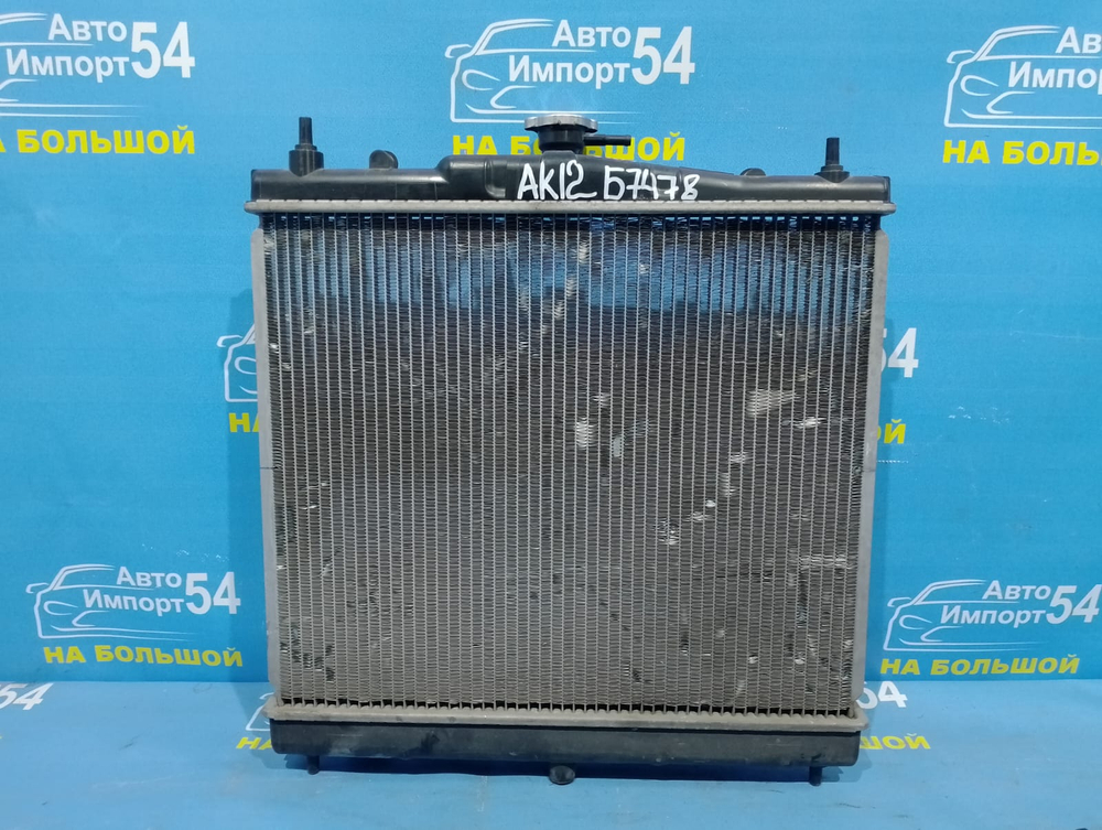 Радиатор двигателя NISSAN MARCH 2002-2010