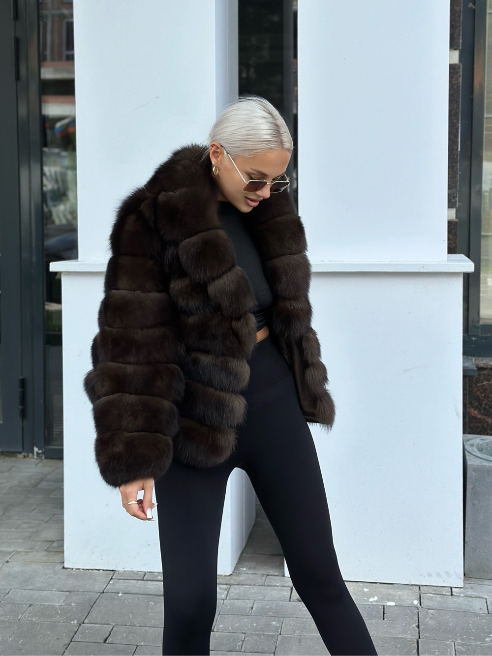 Шуба из меха финского песца в цвета в цвете «sobol dark” 60см