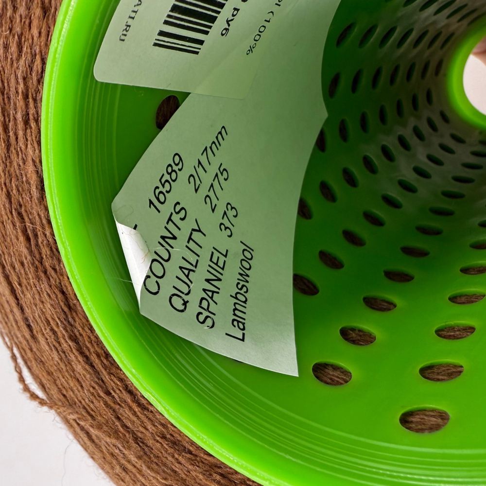 Пряжа  Z.Hinchliffe&Sons Lambswool (100% шерсть ягненка суперфайн), 2/17 (850/100гр), спаниель