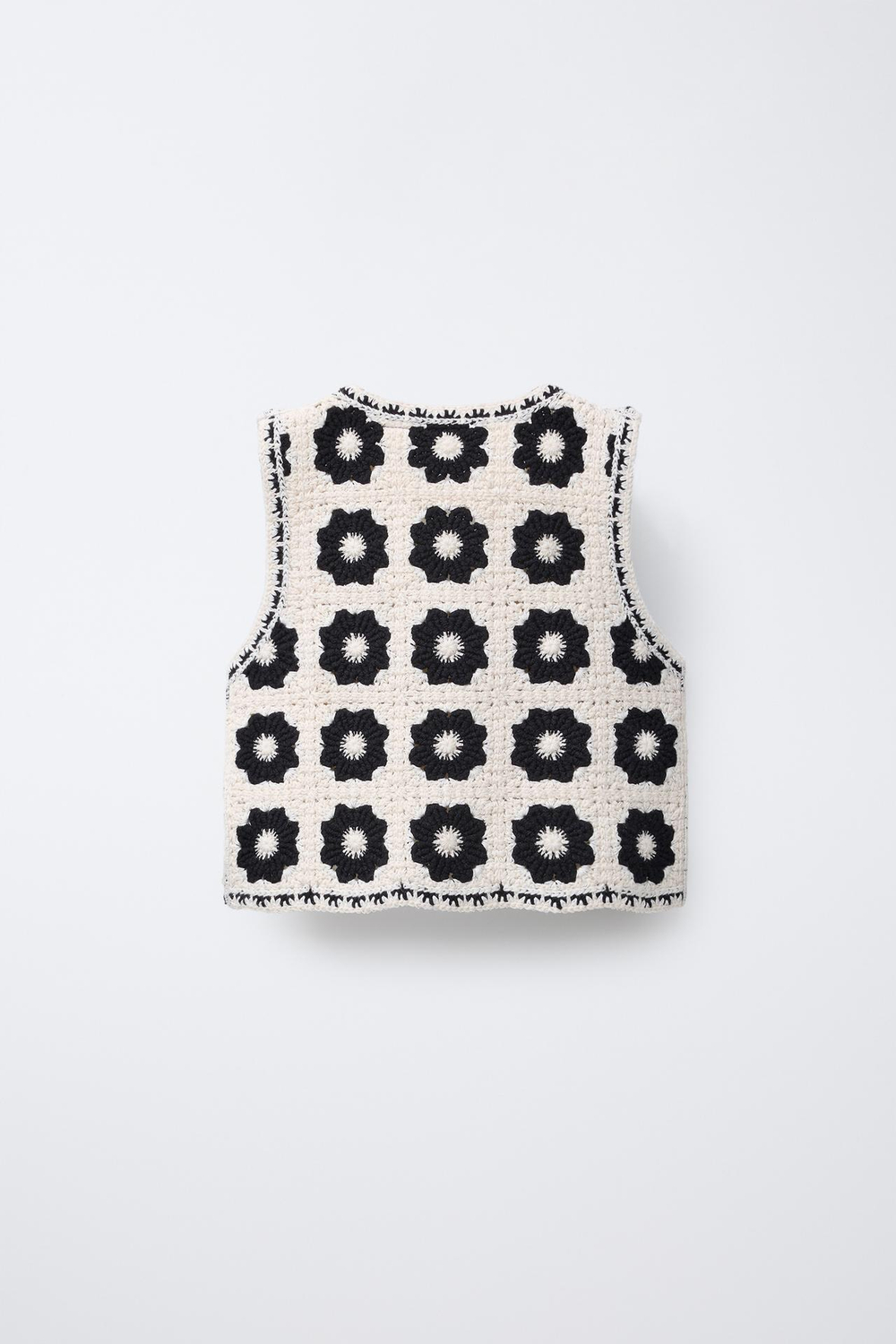 ZARA ЖИЛЕТ ИЗ КРУЖЕВА КРОШЕ С ЦВЕТОЧНЫМ УЗОРОМ, ЭКРЮ/ЧЕРНЫЙ