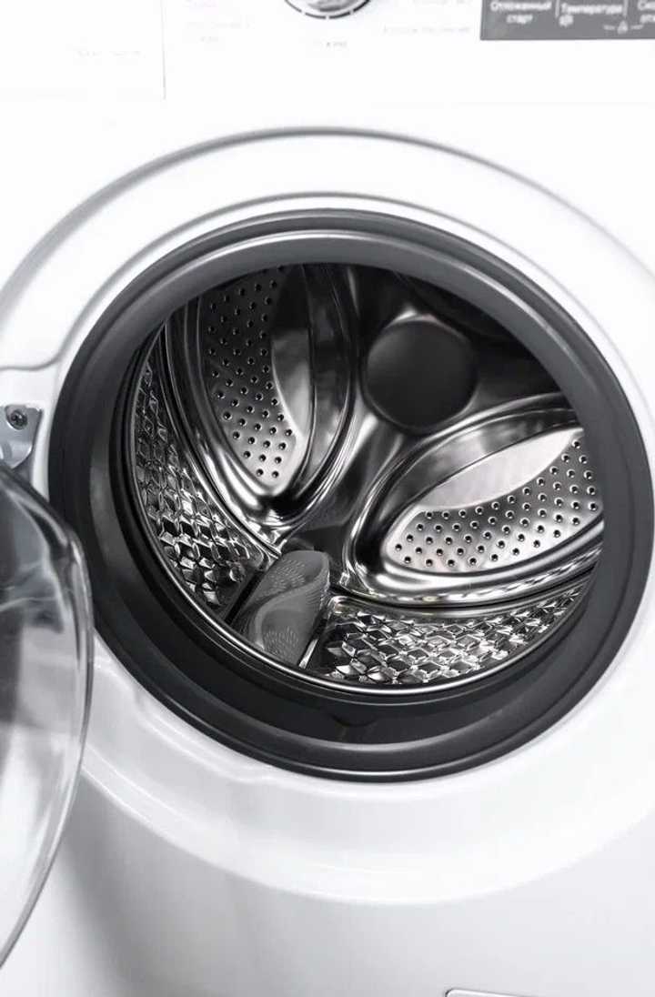 Стирально-сушильная машина Hansa WDHG814BW