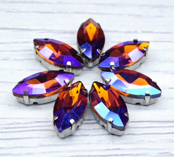 МЦ031НН715 Хрустальные стразы формы "лодочка" в цапах, янтарный AB, 7х15 мм, 5 шт.