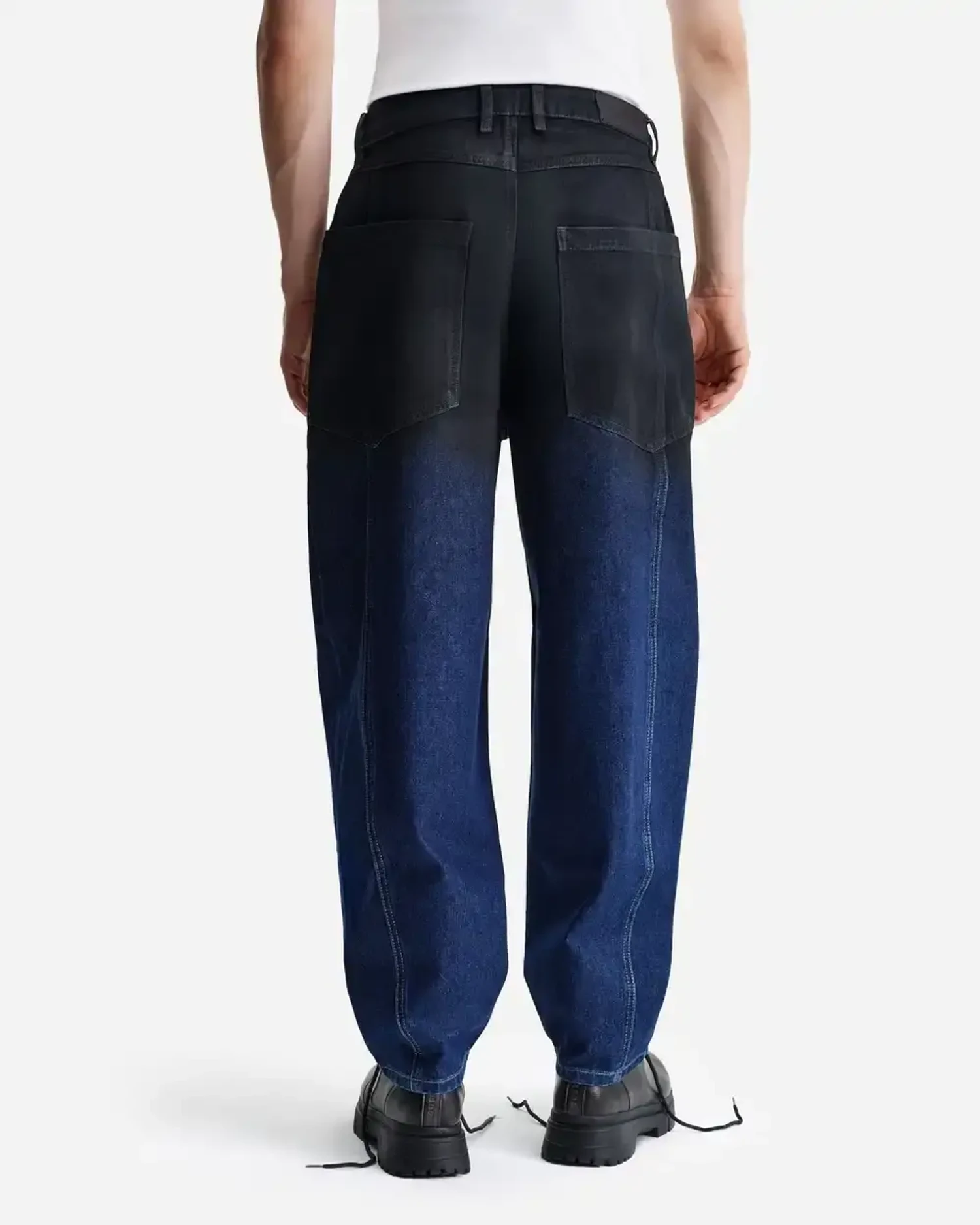 Джинсы-бананы Laminated