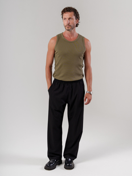 Хлопковая майка цвета хаки