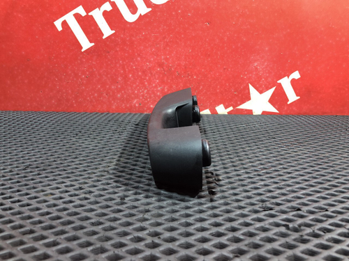 Ручка открывания капота