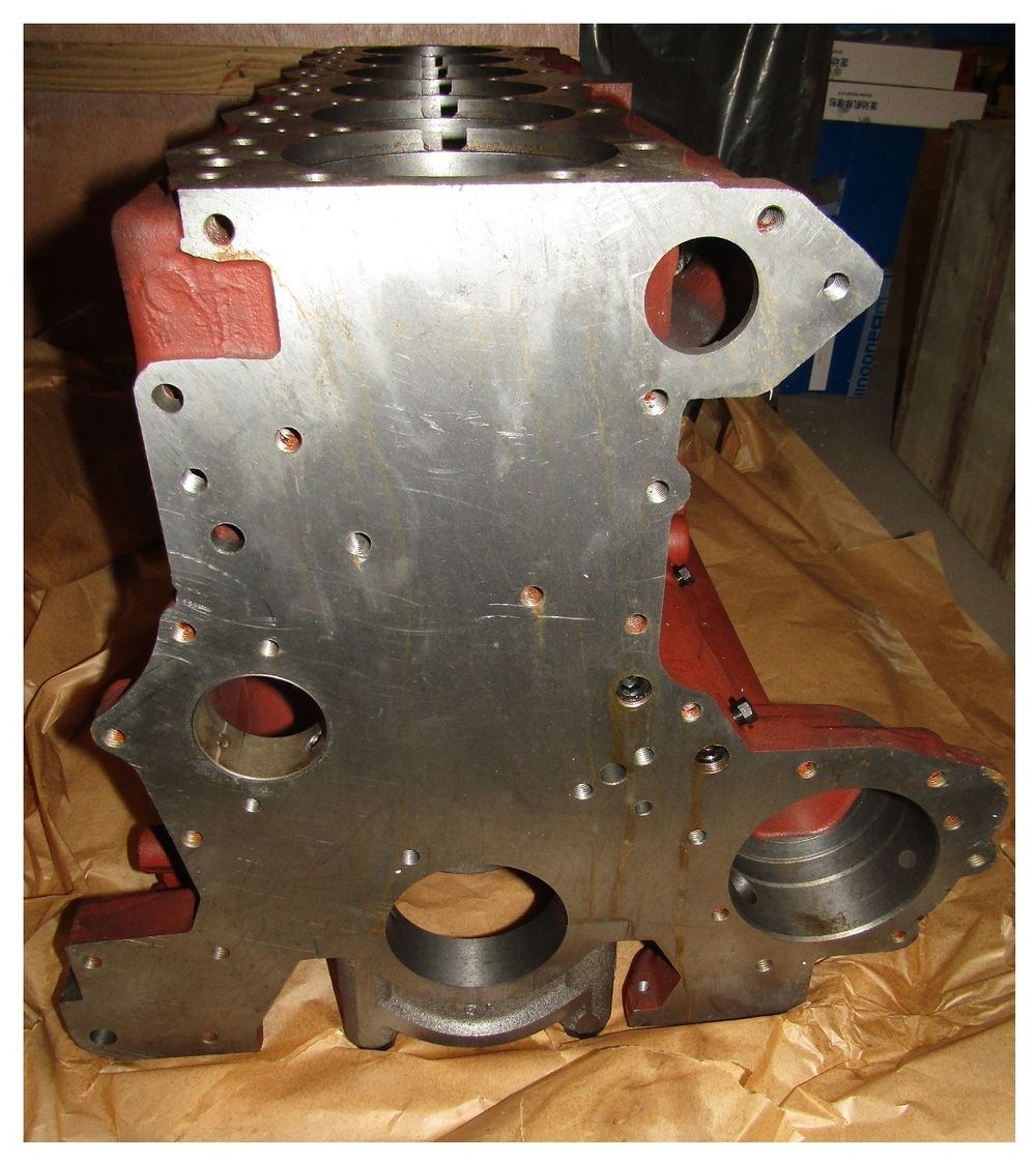 Блок цилиндров двигателя Ricardo R6110ZLDS; TDK 170 6LT/Cylinder Block