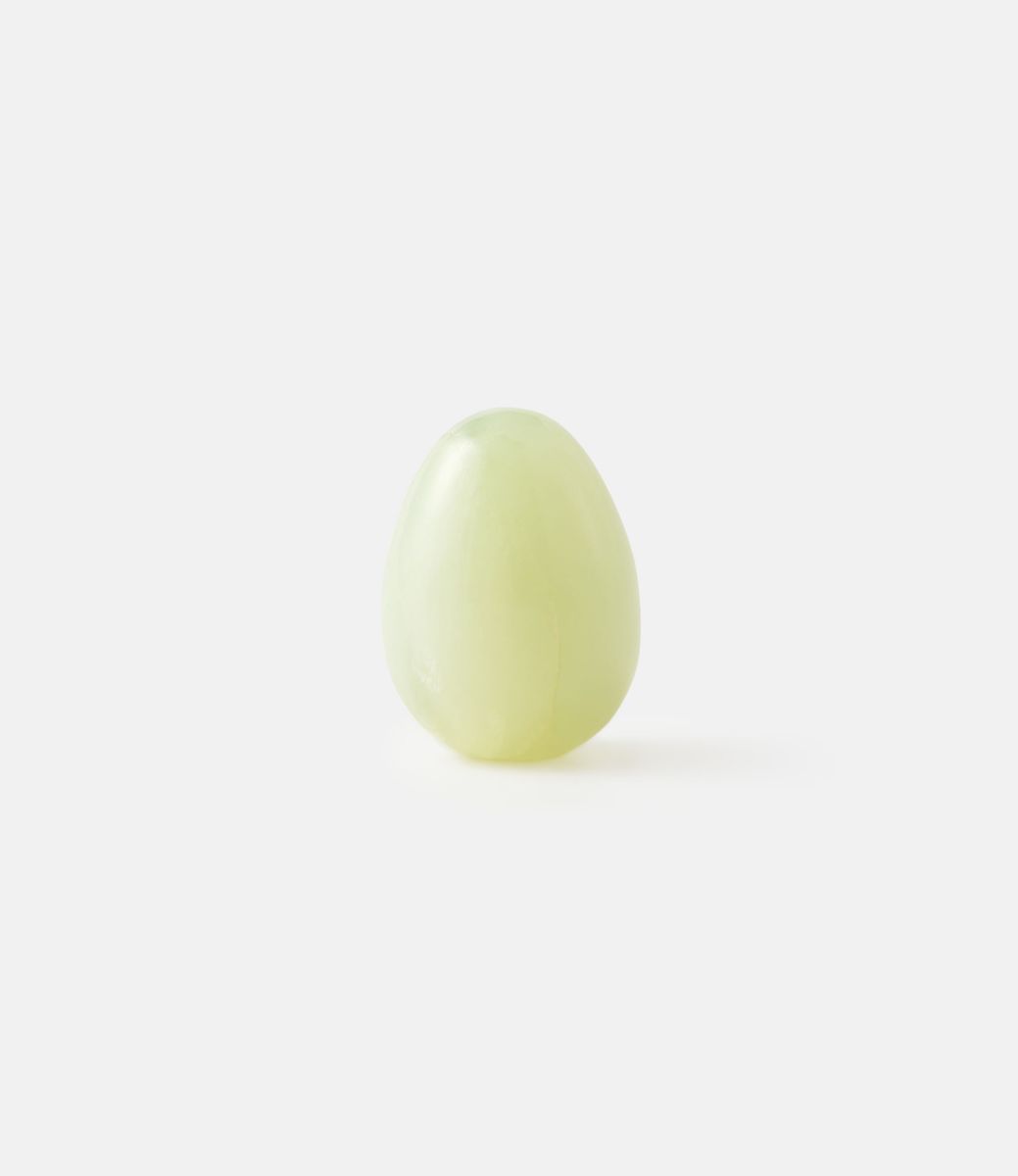 Orijin Thinking Egg Jade — талисман из нефрита