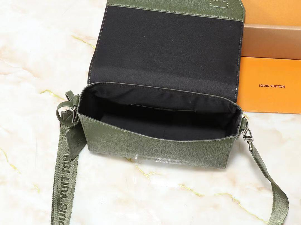 Сумка Louis Vuitton