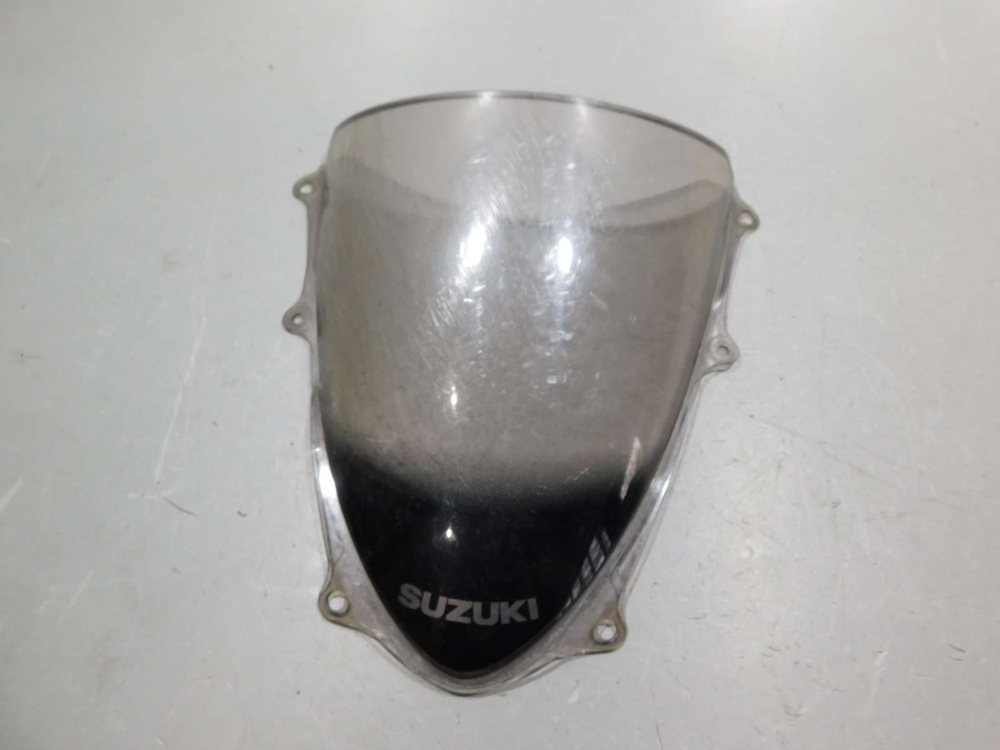 стекло ветровое Suzuki б/у 019969