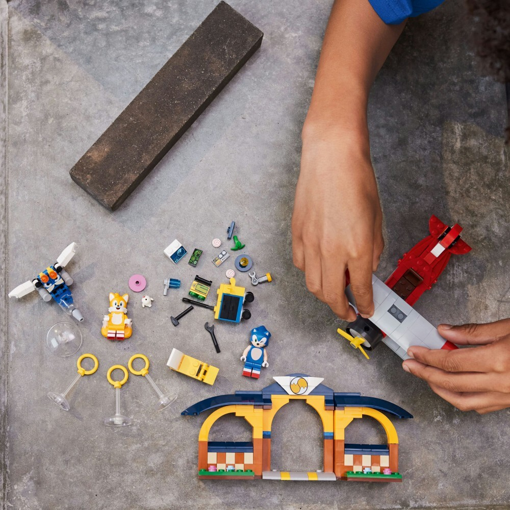 LEGO Sonic the Hedgehog - Тейлз с мастерской и самолетом Торнадо 76991 / артикул   76991  / GTIN 5702017419497