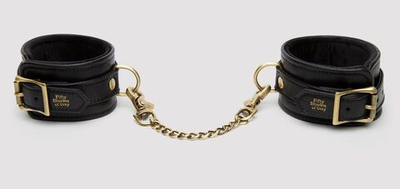 Черные оковы на ноги Bound to You Faux Leather Ankle Cuffs (Цвет: черный)