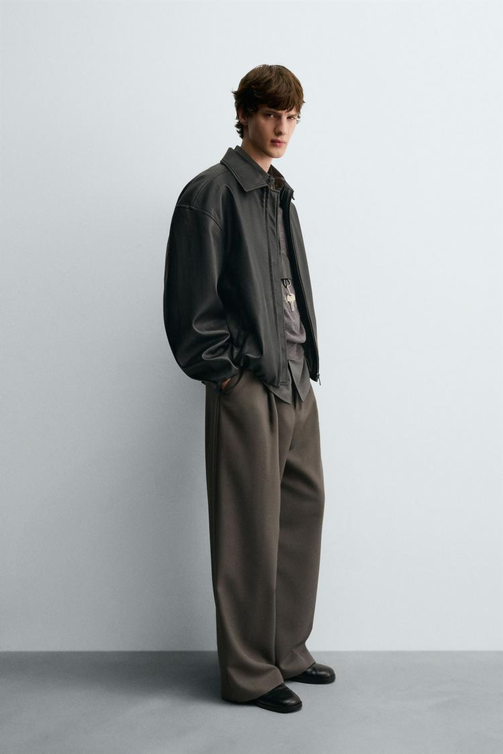 ZARA БОМБЕР ИЗ ИСКУССТВЕННОЙ КОЖИ, ЧЕРНЫЙ