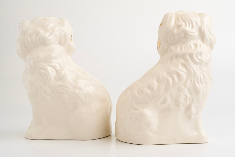 Пара винтажных керамических каминных собак (стаффордширских собак)