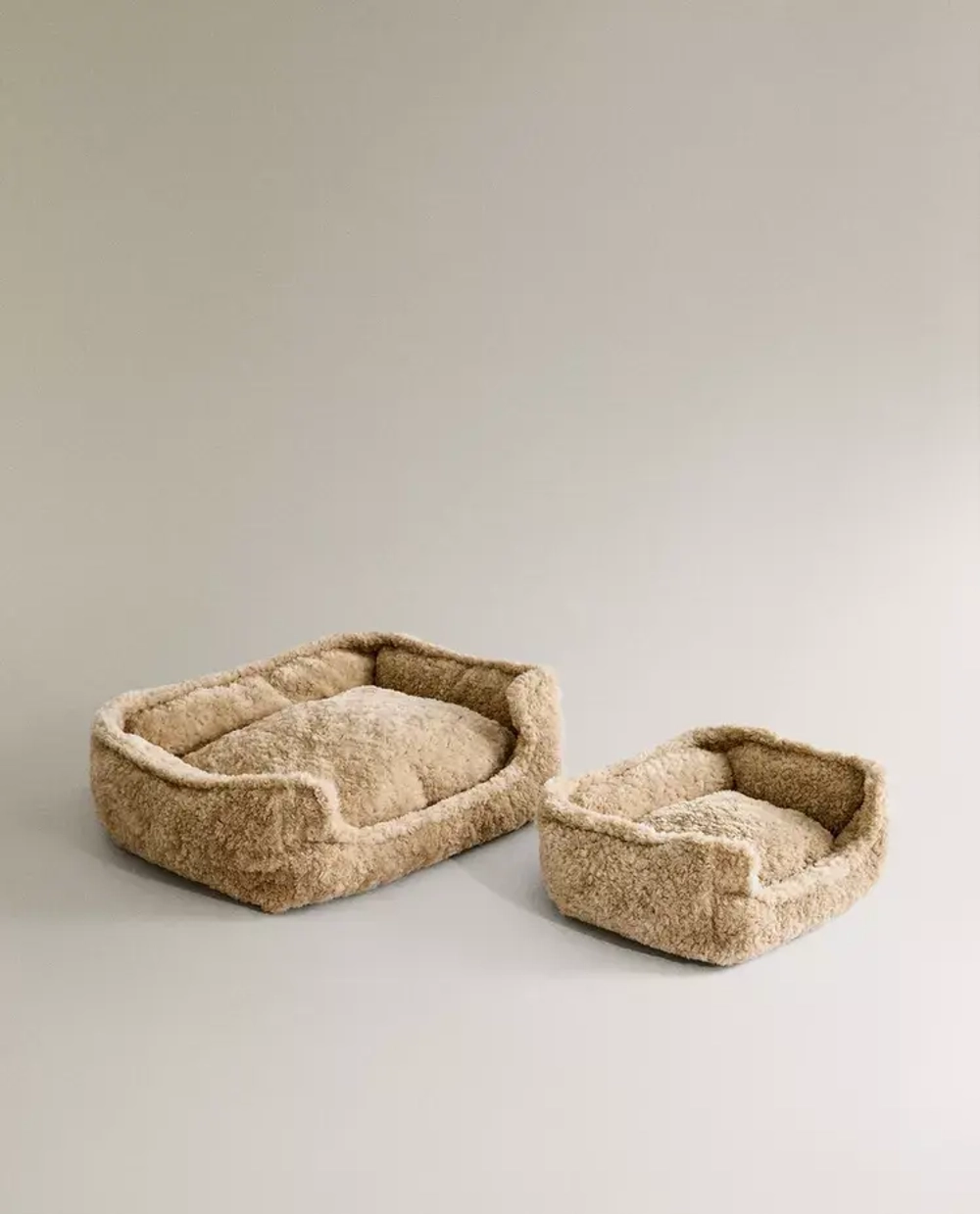 ZARA HOME КРОВАТЬ ДЛЯ ДОМАШНИХ ЖИВОТНЫХ С ИСКУССТВЕННЫМ МЕХОМ