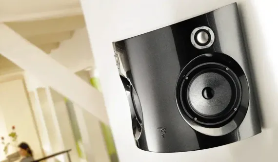 Focal Surround Be Black Lacquer