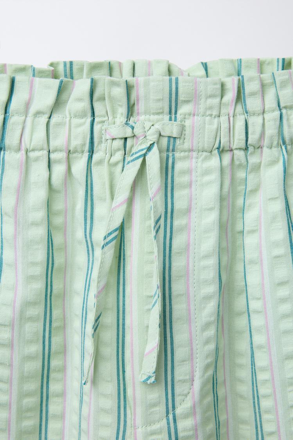 ZARA БРЮКИ ИЗ ЖАТОЙ ТКАНИ В МЕЛКУЮ ПОЛОСКУ, ЗЕЛЕНЫЙ