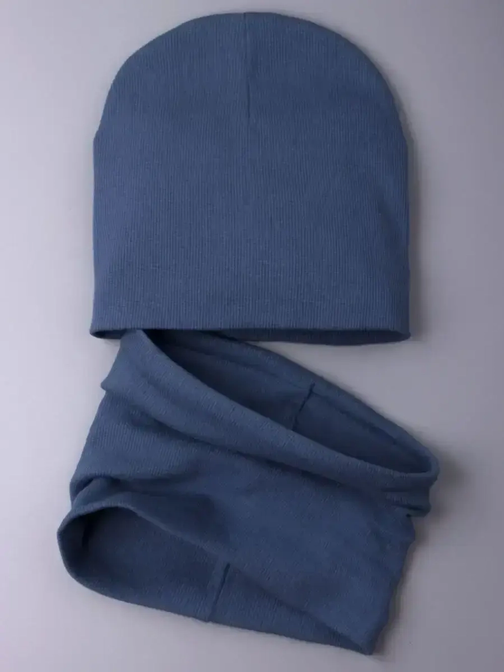 Шапка для мальчика осенняя и снуд