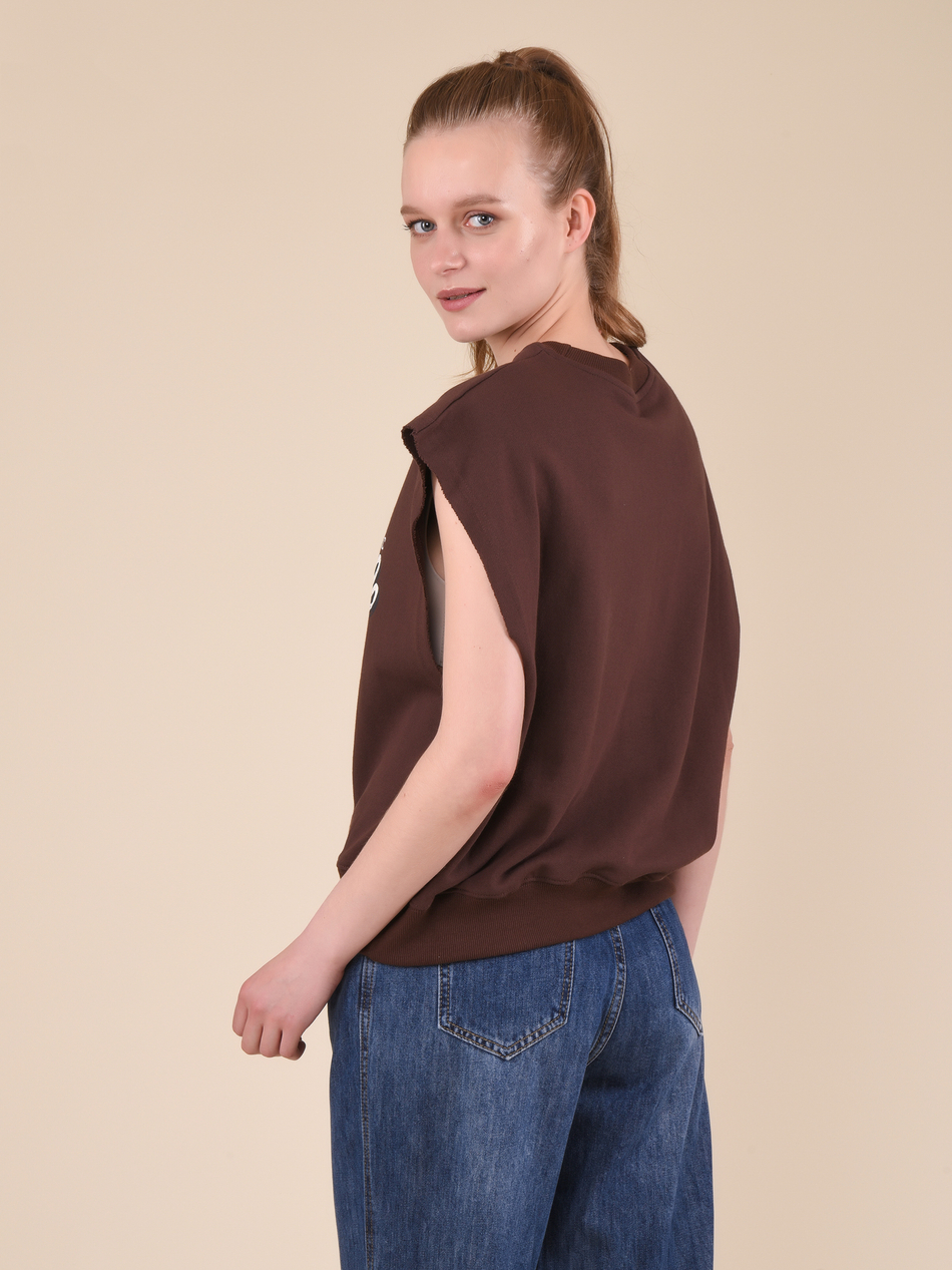 Жилет женский спортивный