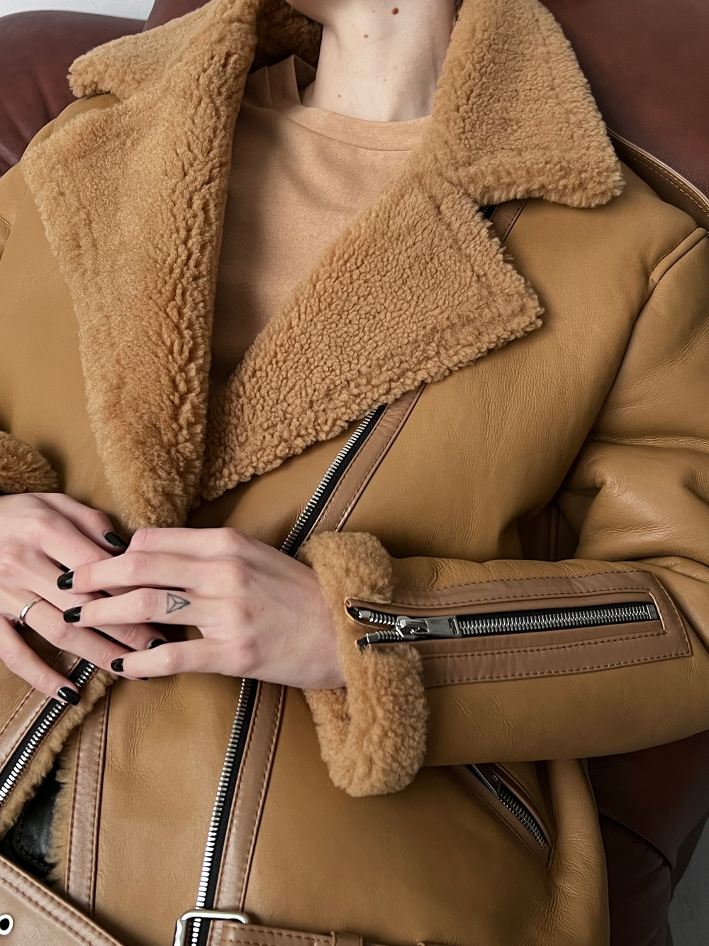 Дубленка бежевая