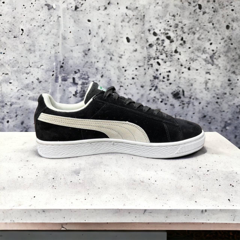 Puma Suede • Black