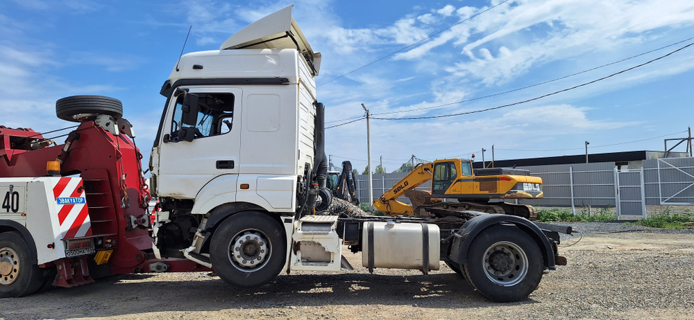 КамАЗ 5490 4x2 Седельный тягач 5490-S5 (Дизель/Газ, 12,0 л, 401 л.с., МТ)