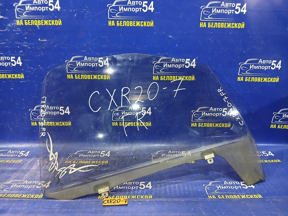 Стекло двери передней правой TOYOTA ESTIMA 1995