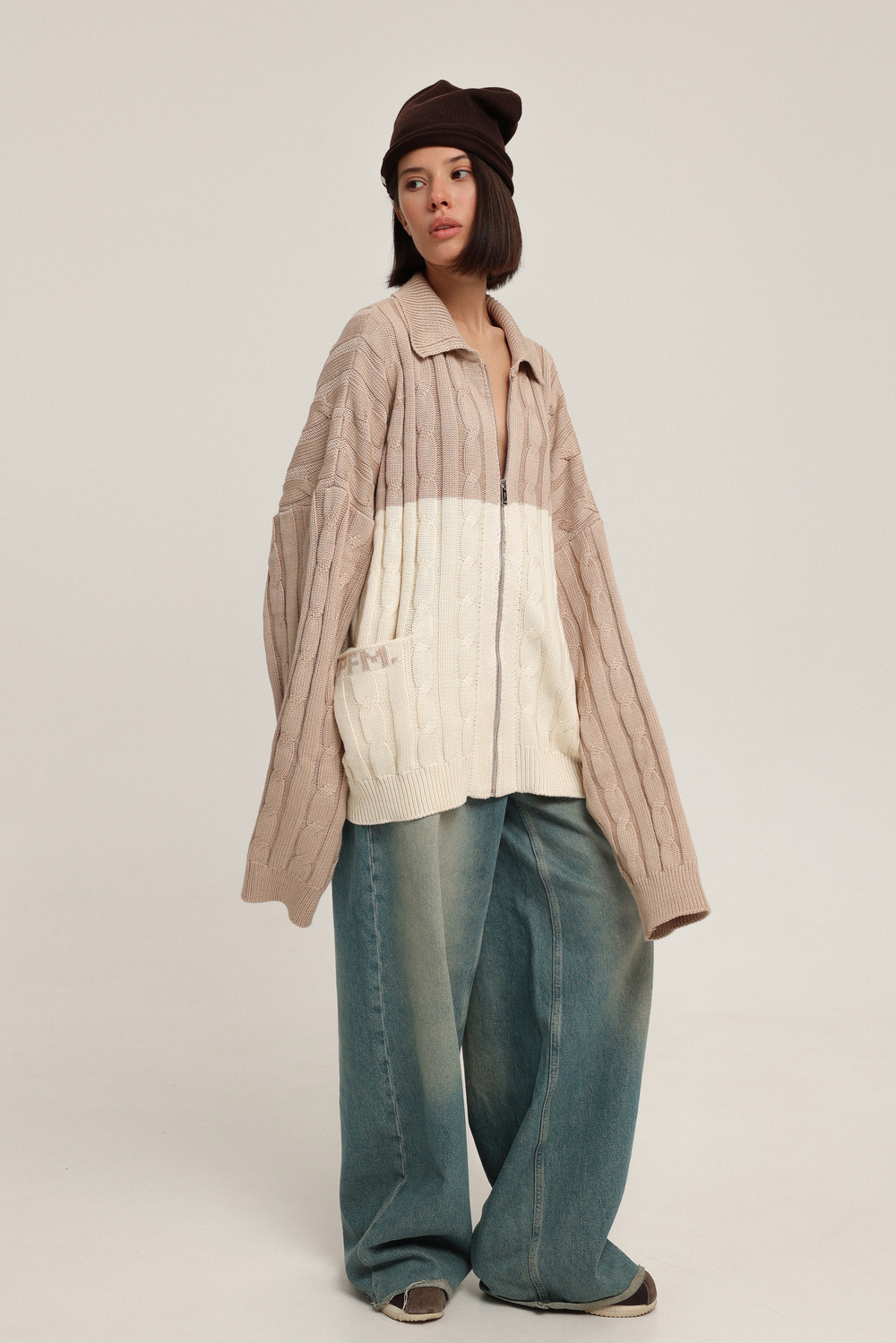 Кардиган на молнии с косами