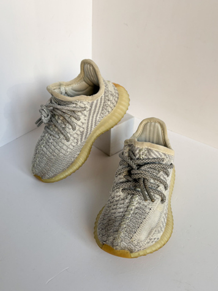 Кроссовки Adidas Boost, 22,5